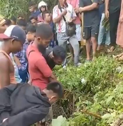 warga lubuk alung digegerkan dengan penemuan mayat pemuda