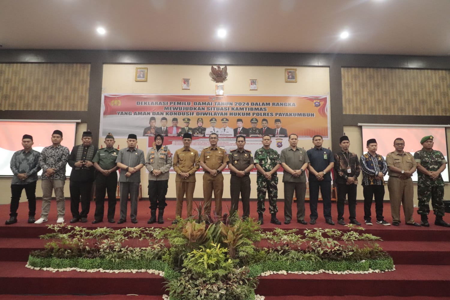 f98cb6ce-3741-4b3b-8d37-2b055d0097e2