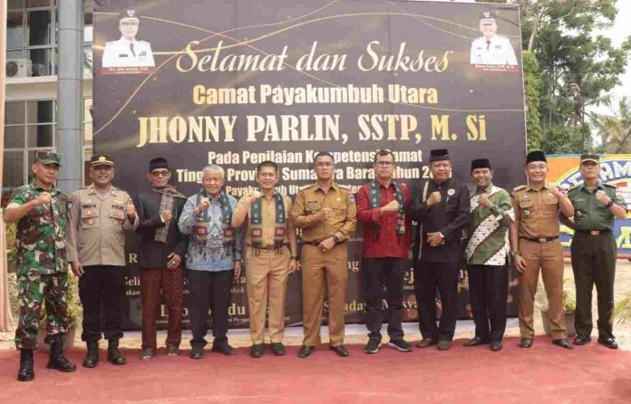 IMG_000000_000000-22-696x446