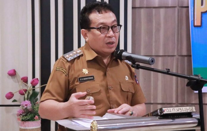 IMG_000000_000000-54-696x442