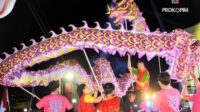 Pawai telong telong akhiri kegiatan festival siti nurbaya di kota padang