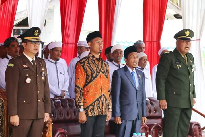 Ratusan warga binaan laas kelas II b mendapatkan remisi dihari hut RI