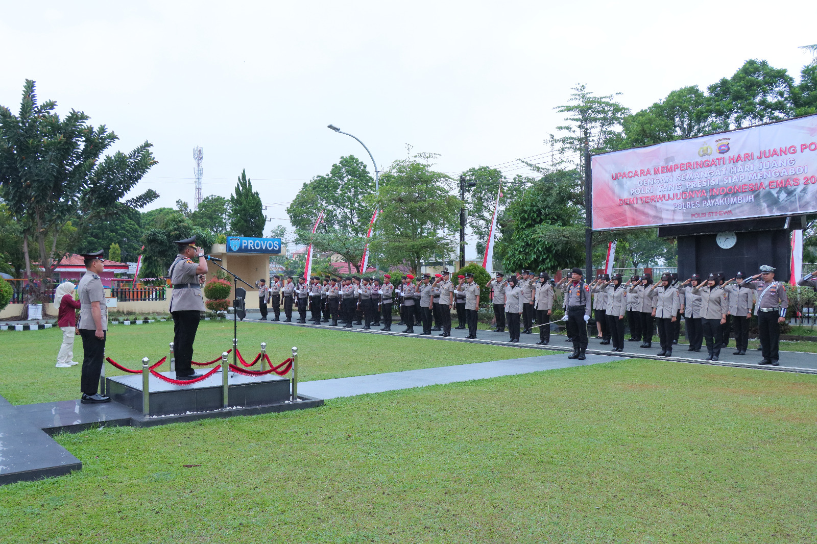 Upacara hari juang polri di Mapolres Payakumbuh
