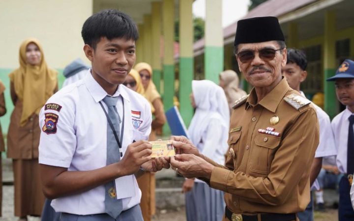 Screenshot_20240805-203215 Bupati limapuluh kota berikan arahan kepada pelajar SMA