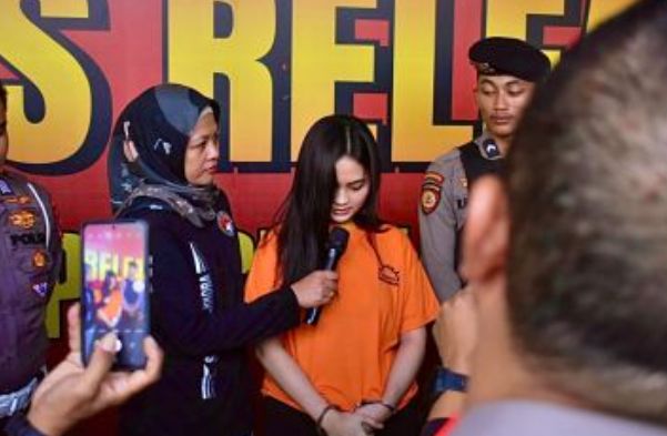 Marisa Putri pengemudi Maut saat konfrensi pers