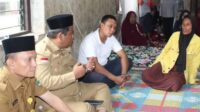 Bupati Padang Pariaman datangi rumah duka gadis penjual gorengan