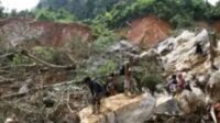 Lokasi runtuhnya tambang emas di sungai abu